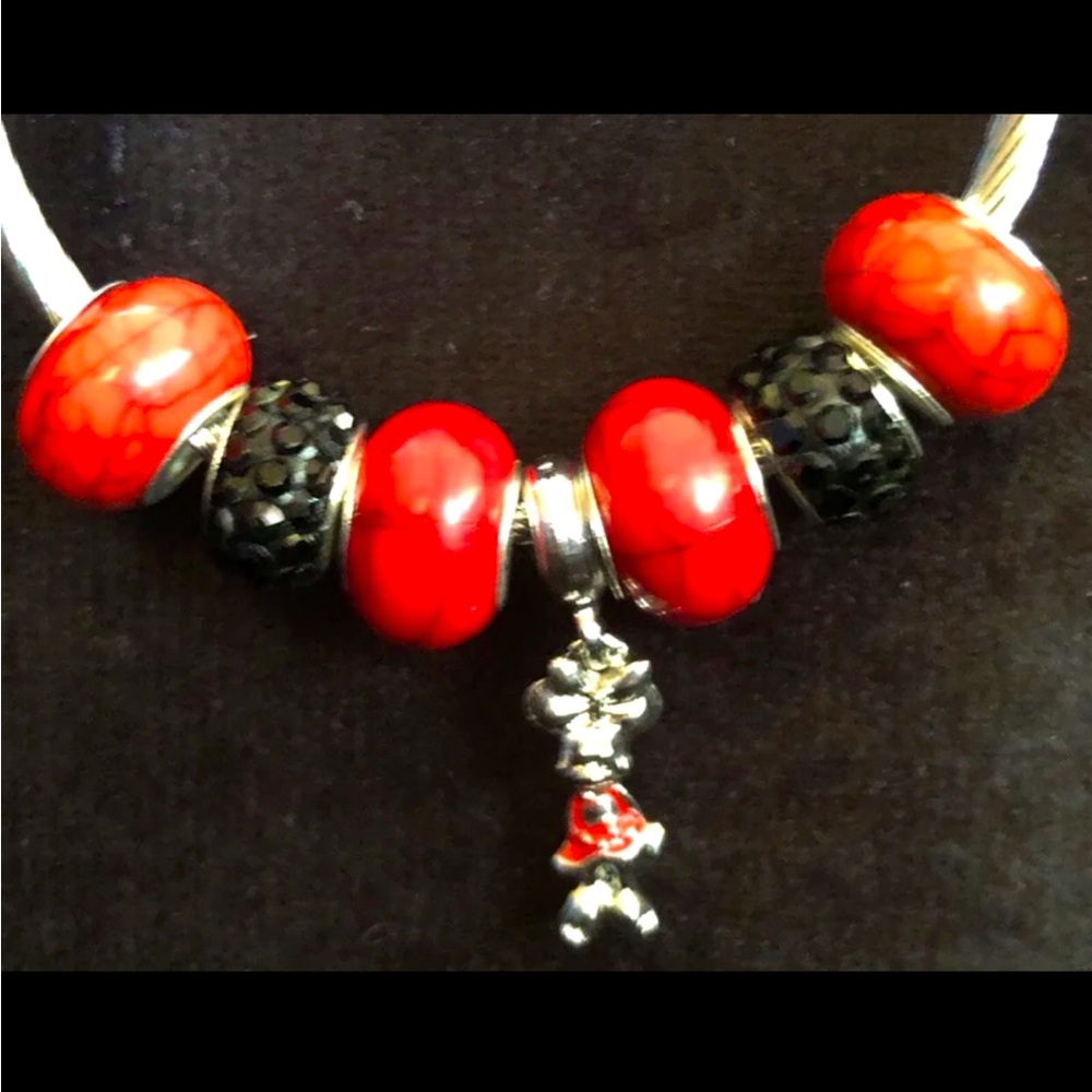 Minnie Mouse Charm Bracelet on 
Expandable Charm Bangle